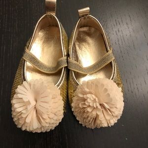 NEW Biscotti gold sequins Pom Pom dressy shoes